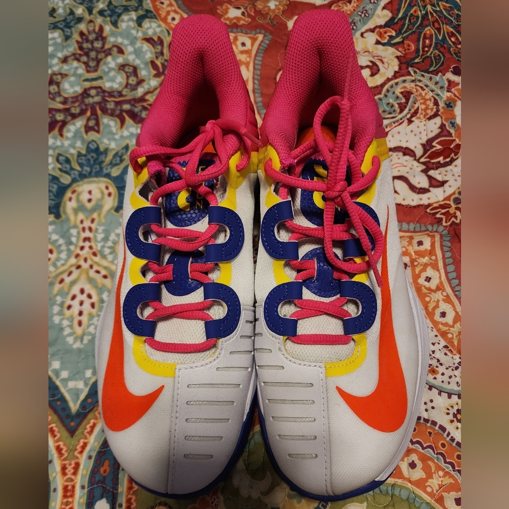 Womens Nike Size 8